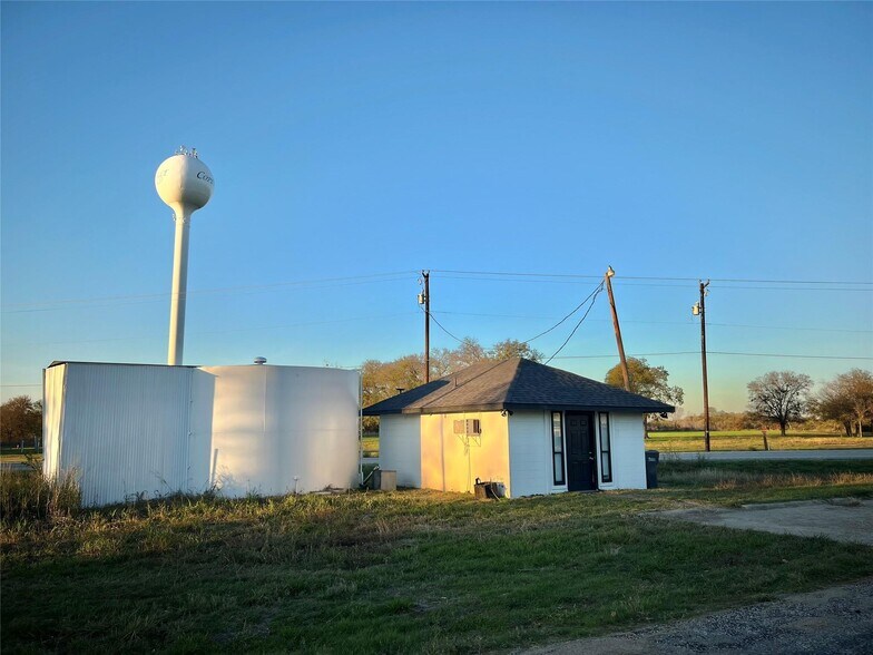 More Photos Of 5769 Williams St, Nevada Office For Lease