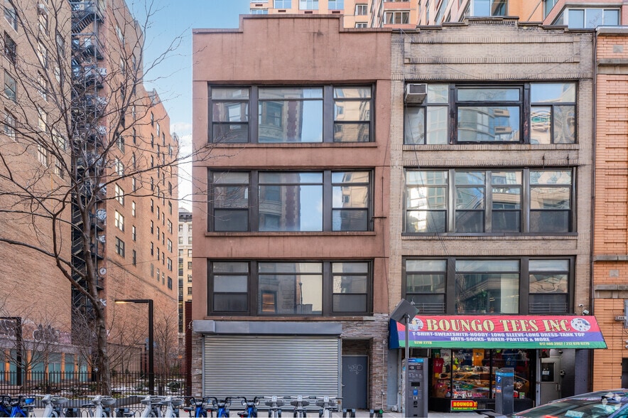 More Photos Of 50 W 27th St, New York Storefront Retail Office For Sale