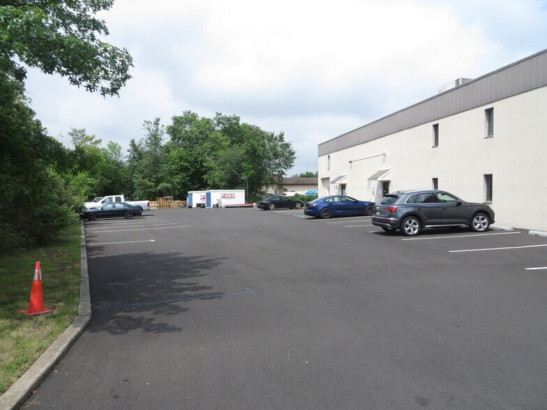 More Photos Of 120 Old Camplain Rd, Hillsborough Office For Lease