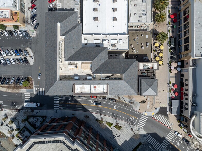 More Photos Of 889 Winslow St, Redwood City Office For Lease