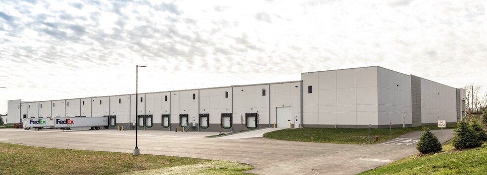 More Photos Of 2000 Southtech Dr, Greenwood Distribution For Lease