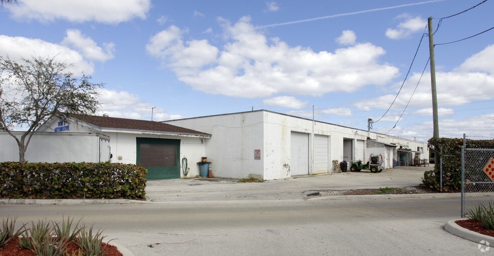 More Photos Of 2640 NW 1st Ave, Boca Raton Unknown For Lease