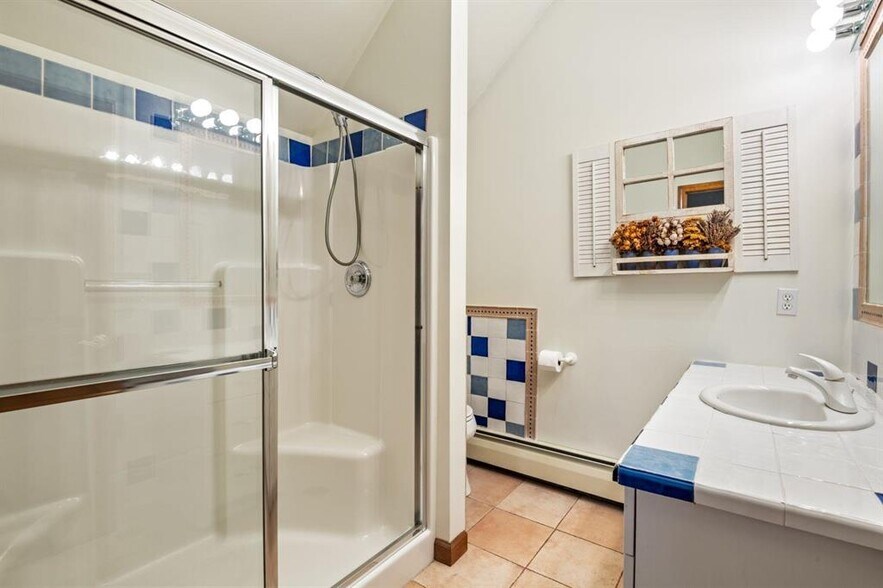 More Photos Of 251 Pratt Bridge Rd, Jamaica Specialty For Sale