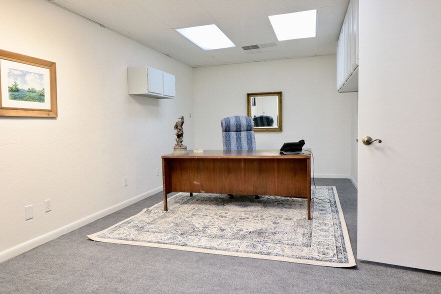 More Photos Of 2909 Lackland Rd, Fort Worth Medical For Lease