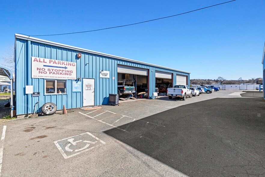 More Photos Of 7070 Old Highway 53, Clearlake Warehouse For Sale