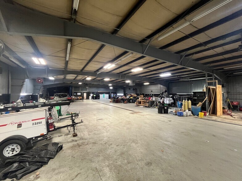 More Photos Of 3203 W Marie St, Pasco Auto Dealership For Lease