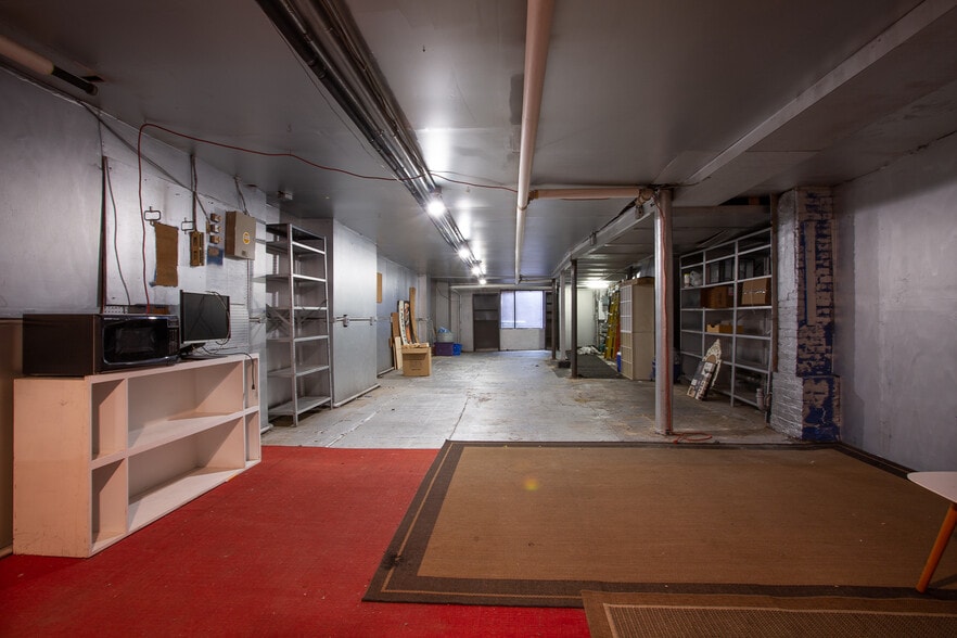 More Photos Of , Brooklyn Unknown For Sale