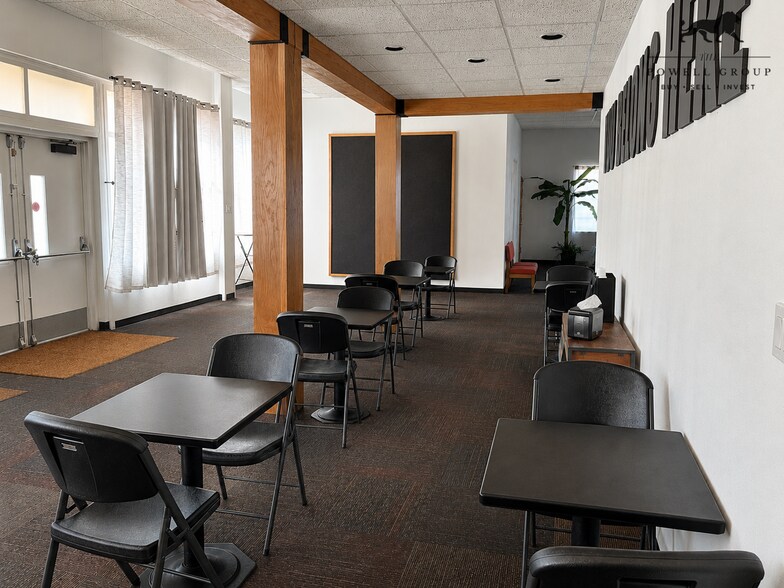 More Photos Of 4810 Avenue P, Lubbock Religious Facility For Sale