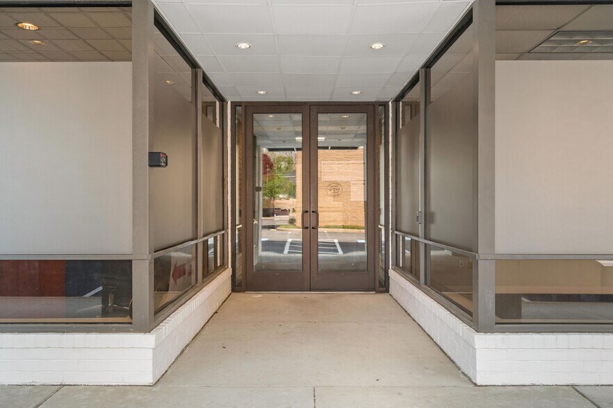 More Photos Of 1311 Dolley Madison Blvd, McLean Office For Lease