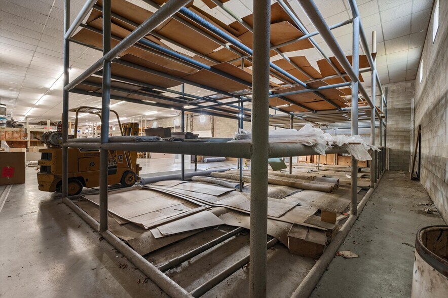 More Photos Of 204 Grand Ave, Clarion Warehouse For Sale