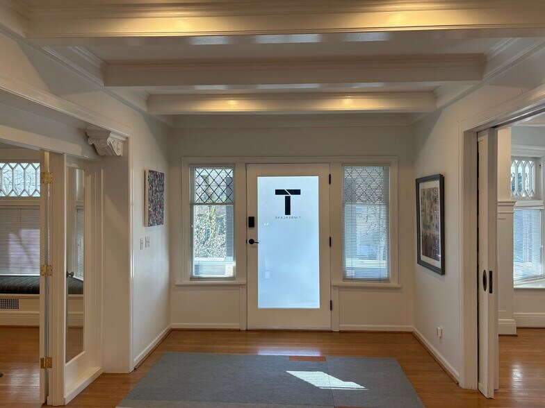 More Photos Of 614 Boylston Ave E, Seattle Office For Sale