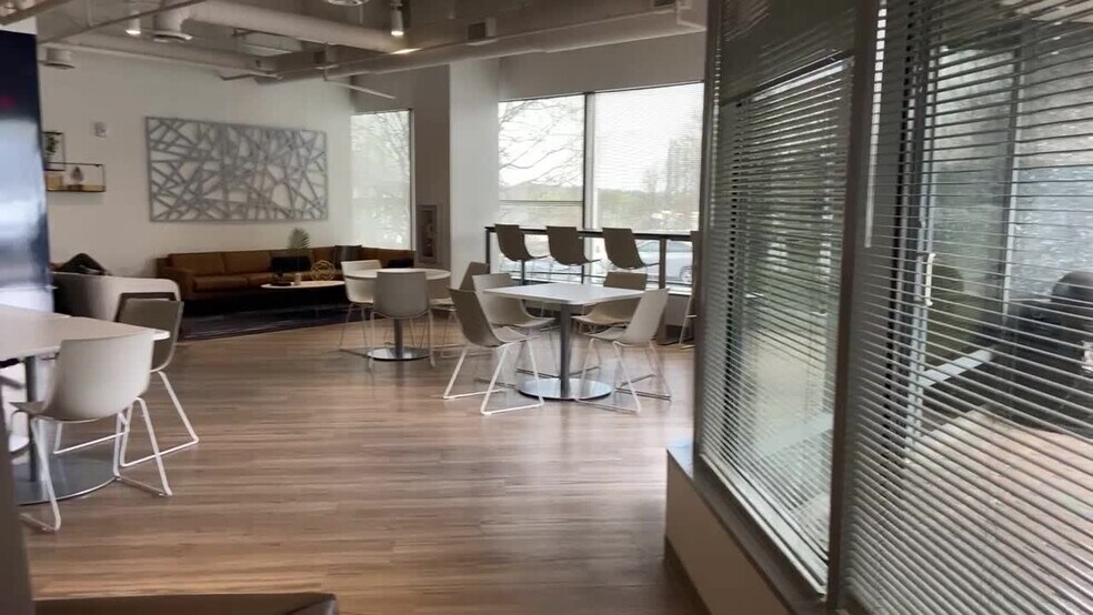 More Photos Of 780 Johnson Ferry Rd NE, Atlanta Office For Lease