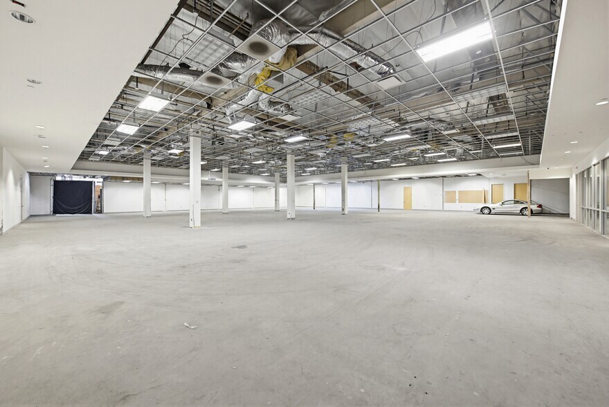 More Photos Of 15001 S Figueroa St, Gardena Distribution For Sale