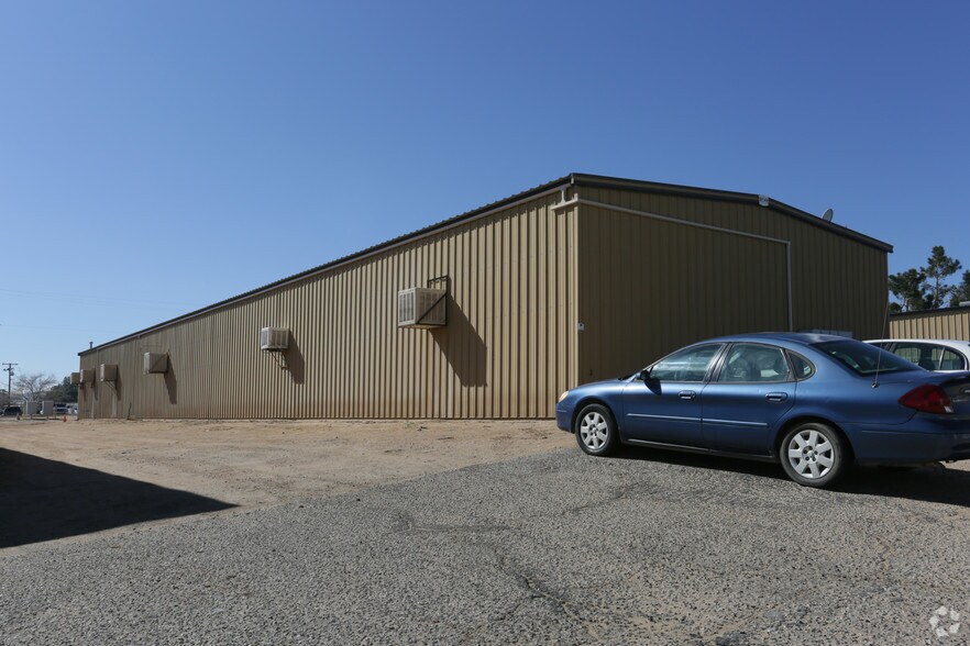 More Photos Of 17320 A Eucalyptus St, Hesperia Unknown For Lease