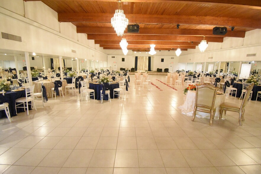 More Photos Of 401 Pennsylvania St, South Houston Lodge Meeting Hall For Sale