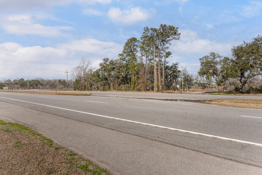 More Photos Of 302 McPhersonville Church Rd, Yemassee Industrial For Sale
