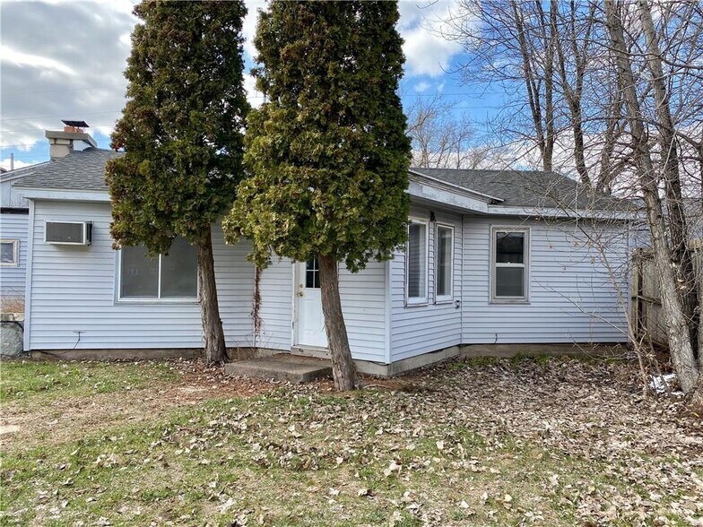 More Photos Of 15688 Davis Ave, Hayward Office For Sale