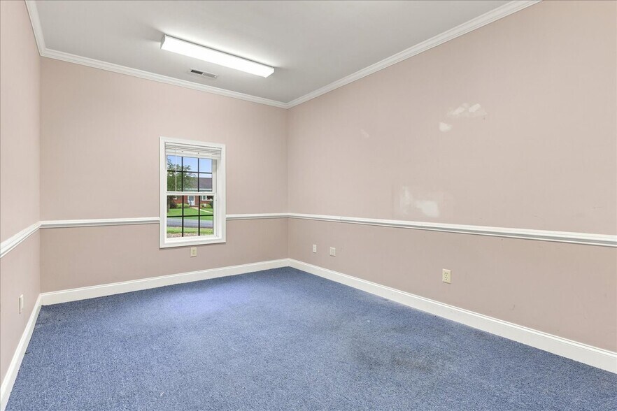 More Photos Of 1563 Jefferson Hwy, Fishersville Office For Lease