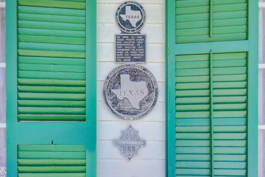 More Photos Of 1502 Market St, Galveston Hospitality For Sale