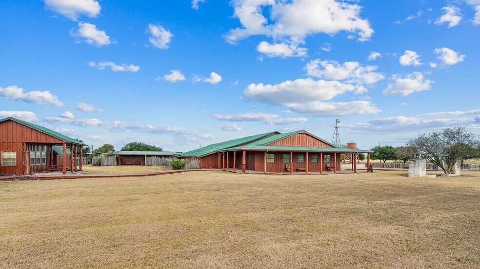 More Photos Of 2692 Highway 105 W, Navasota Specialty For Sale