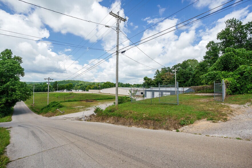 More Photos Of 209 Mountain Rd, Livingston Self Storage For Sale