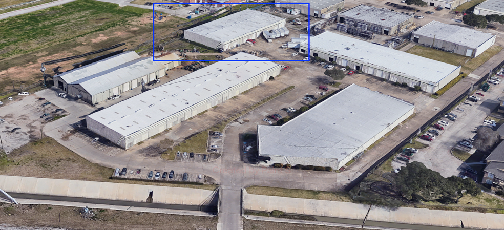 More Photos Of 7301 Galveston Rd, Houston Manufacturing For Lease