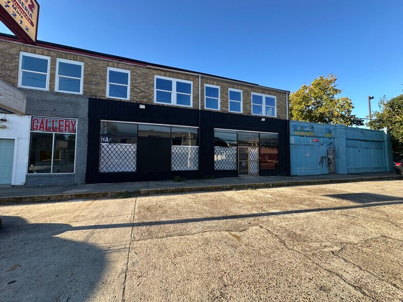 More Photos Of 7034-7042 Harrisburg Blvd, Houston Unknown For Lease