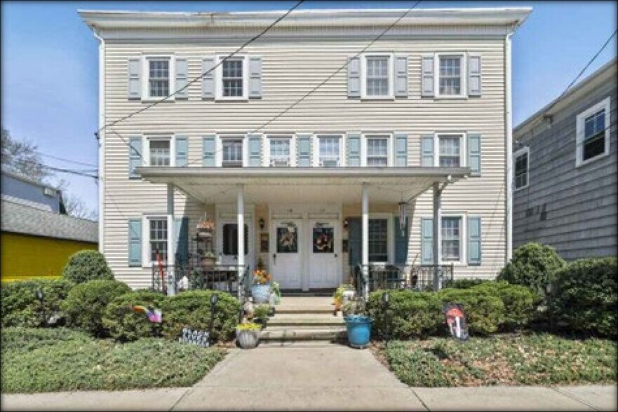 More Photos Of 17-19 W Delaware Ave, Pennington Apartments For Sale