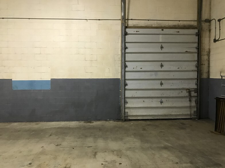 More Photos Of 1349 Cumberland St, Lebanon Manufacturing For Lease