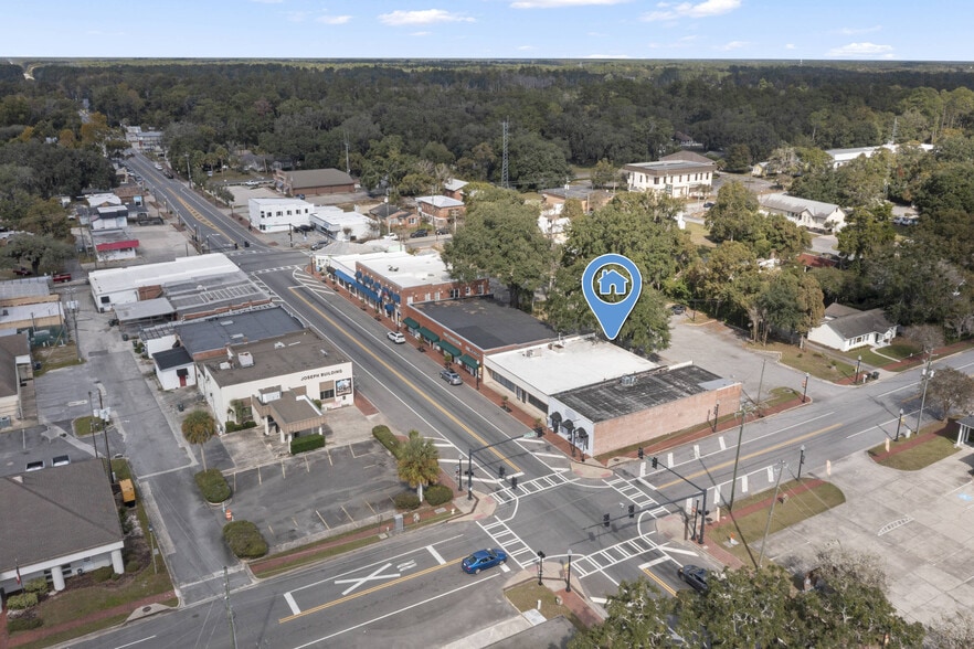 Primary Photo Of 117-119 N Lee St, Kingsland Storefront Retail Office For Sale