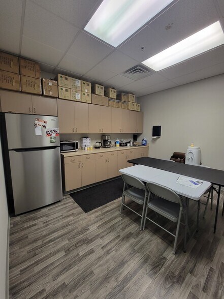 More Photos Of 2800 N Tenaya Way, Las Vegas Medical For Lease