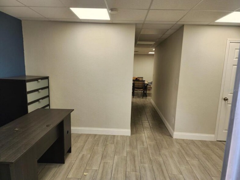 More Photos Of 1223 W Columbia St, Orlando Warehouse For Sale