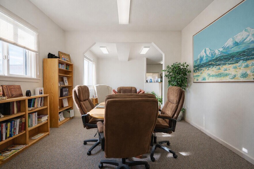 More Photos Of 125 E 5th St, Walsenburg Office For Sale