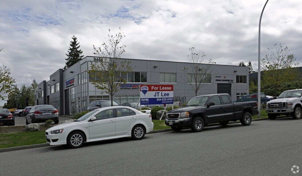 More Photos Of 9466 189th St, Surrey Showroom For Sale