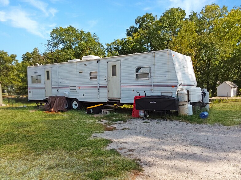 More Photos Of , Lacygne Multifamily For Sale