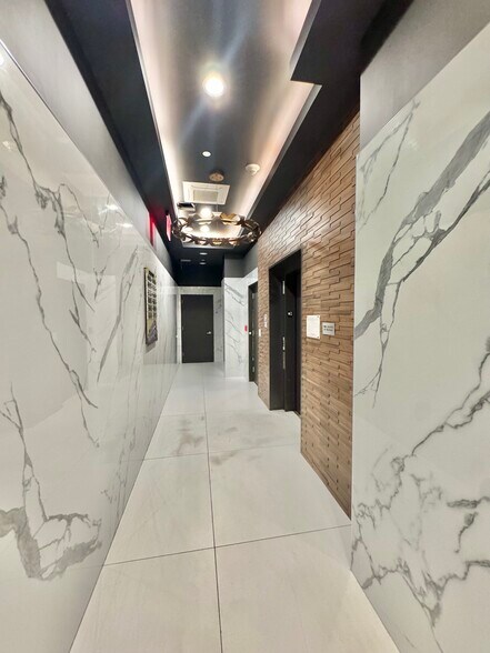 More Photos Of 251-73 Jericho Tpke, Bellerose Office For Sale