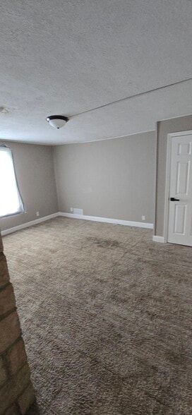 More Photos Of 4502 Fegenbush Ln, Louisville Specialty For Sale