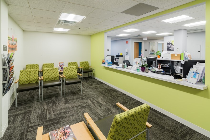 More Photos Of 463 Worcester Rd, Framingham Medical For Lease
