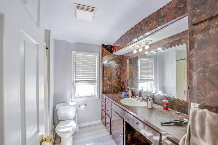 More Photos Of 5371 Huron St, Niagara Falls Apartments For Sale