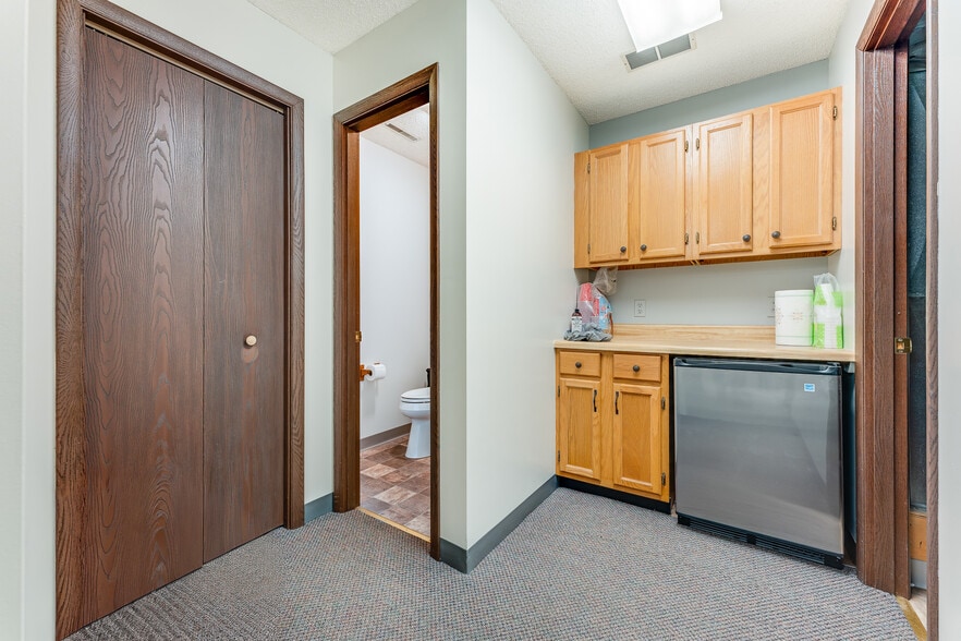 More Photos Of 193 Greenbag Rd, Morgantown Freestanding For Sale