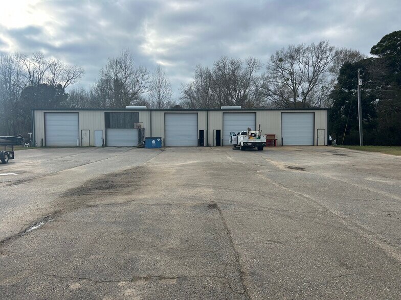 Primary Photo Of 9652 Milton Jones Rd, Daphne Warehouse For Lease