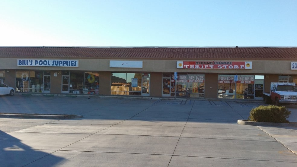 More Photos Of 12053 Mariposa Rd, Hesperia Freestanding For Lease