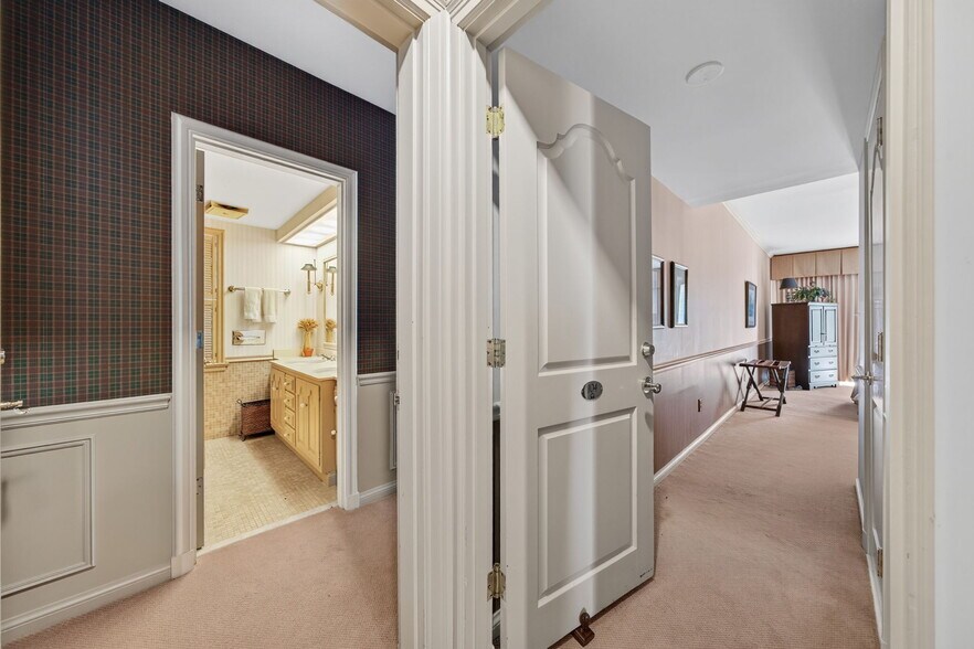 More Photos Of 1461 Highway EE, Winfield Specialty For Sale