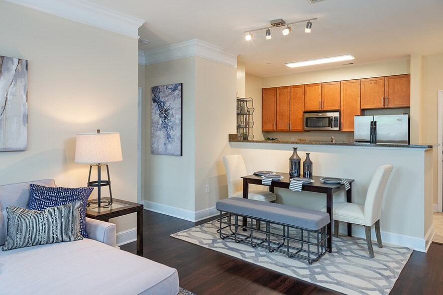 More Photos Of 1901 West St, Annapolis Apartments For Lease