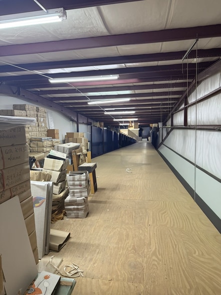 More Photos Of 900 Armstrong Blvd, Kissimmee Warehouse For Lease