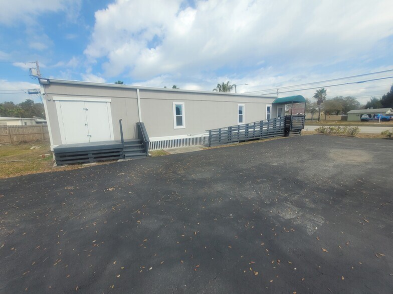 More Photos Of 9200 66th St, Pinellas Park Freestanding For Sale