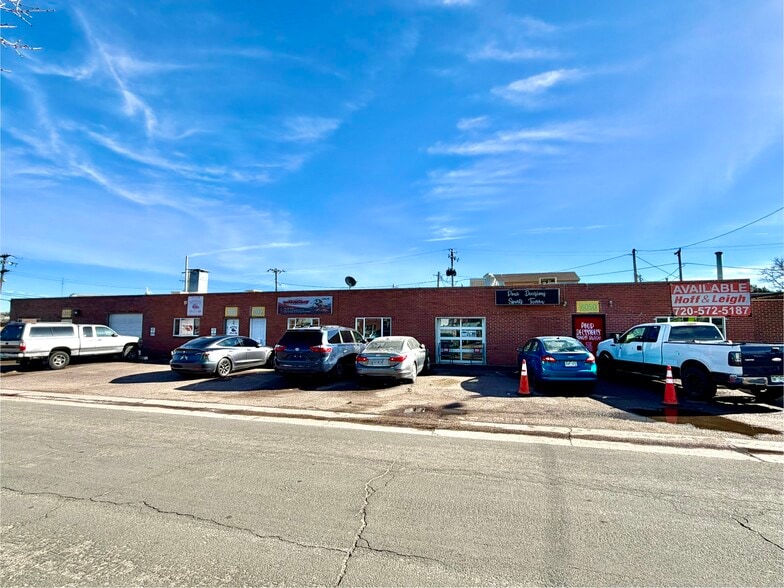More Photos Of 5545 Harlan St, Arvada Unknown For Lease