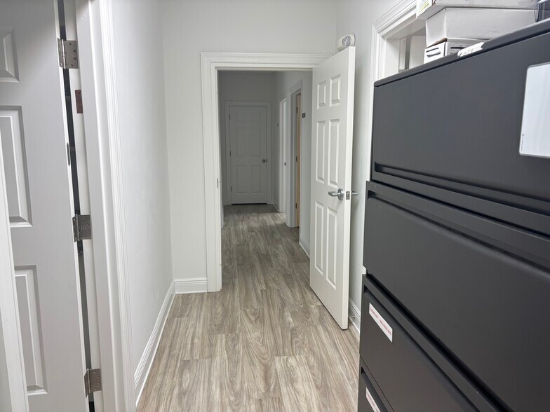 More Photos Of 3606 Maclay Blvd S, Tallahassee Medical For Lease