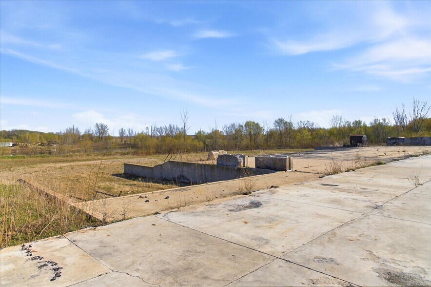 More Photos Of 24104 755th Ave, Albert Lea Warehouse For Sale