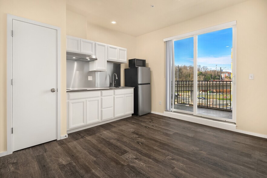 More Photos Of 2807 S Hanford St, Seattle Apartments For Sale